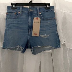 Levi’s high-rise shorts Women’s 27